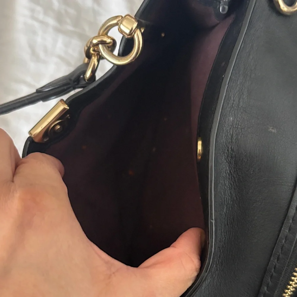 Coach Elegant Black Leather Handbag